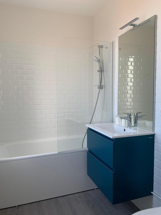 Hotel Le Cosy Riva Bella Ouistreham Bagian luar foto
